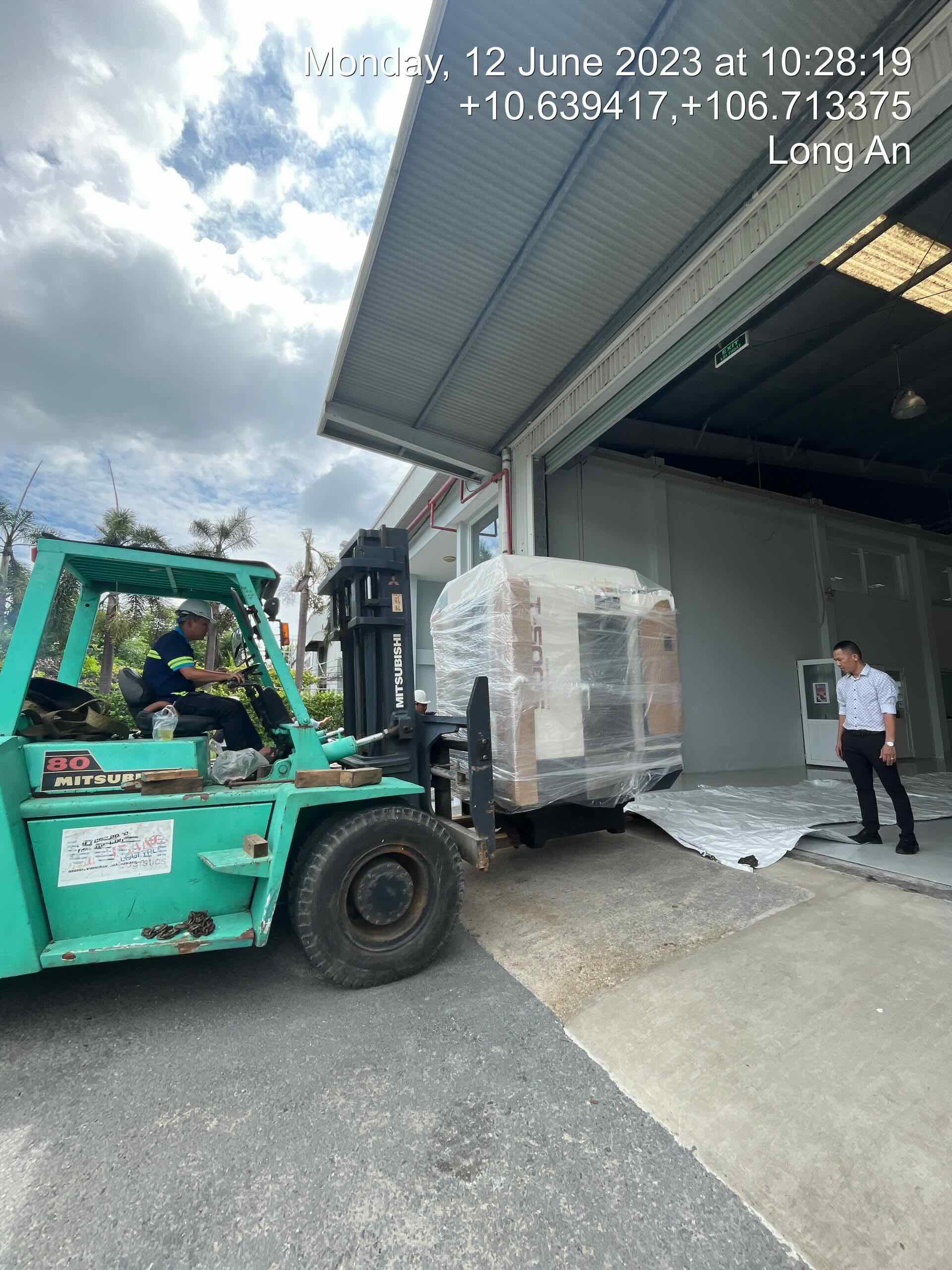 Các yếu tố ảnh hưởng đến chi phí thuê xe nâng