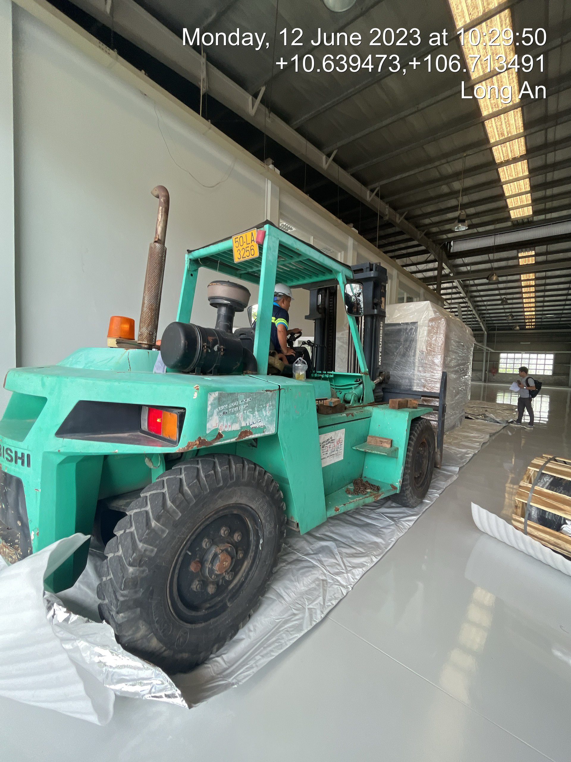 Thống nhất hợp đồng, chi phí và phương án xử lý rủi ro